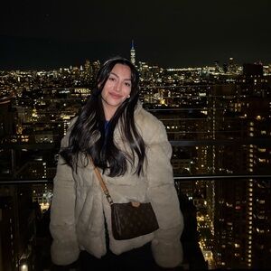 Meet your Posher, Noémie